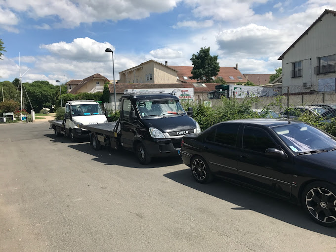 Aperçu des activités de la casse automobile AUTO PIECES DES MUREAUX située à LES MUREAUX (78130)